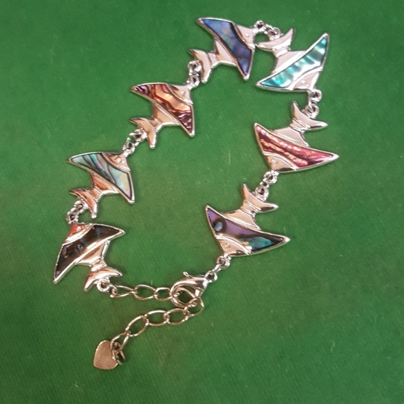 Jewelry - Abalone Fish Bracelet 5/$20
